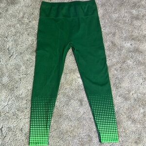 BNWOT Fabletics leggings size large